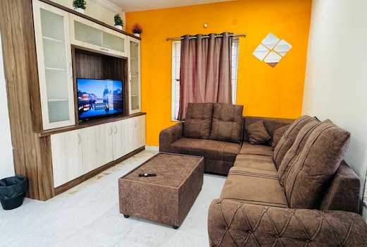 Beautiful 1bhk Near Hitech city Aig Kims