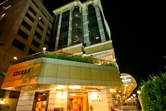 Hotel Zeeras, Varanasi