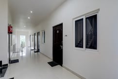 SPOT ON  Sahai Lodge, Biswan