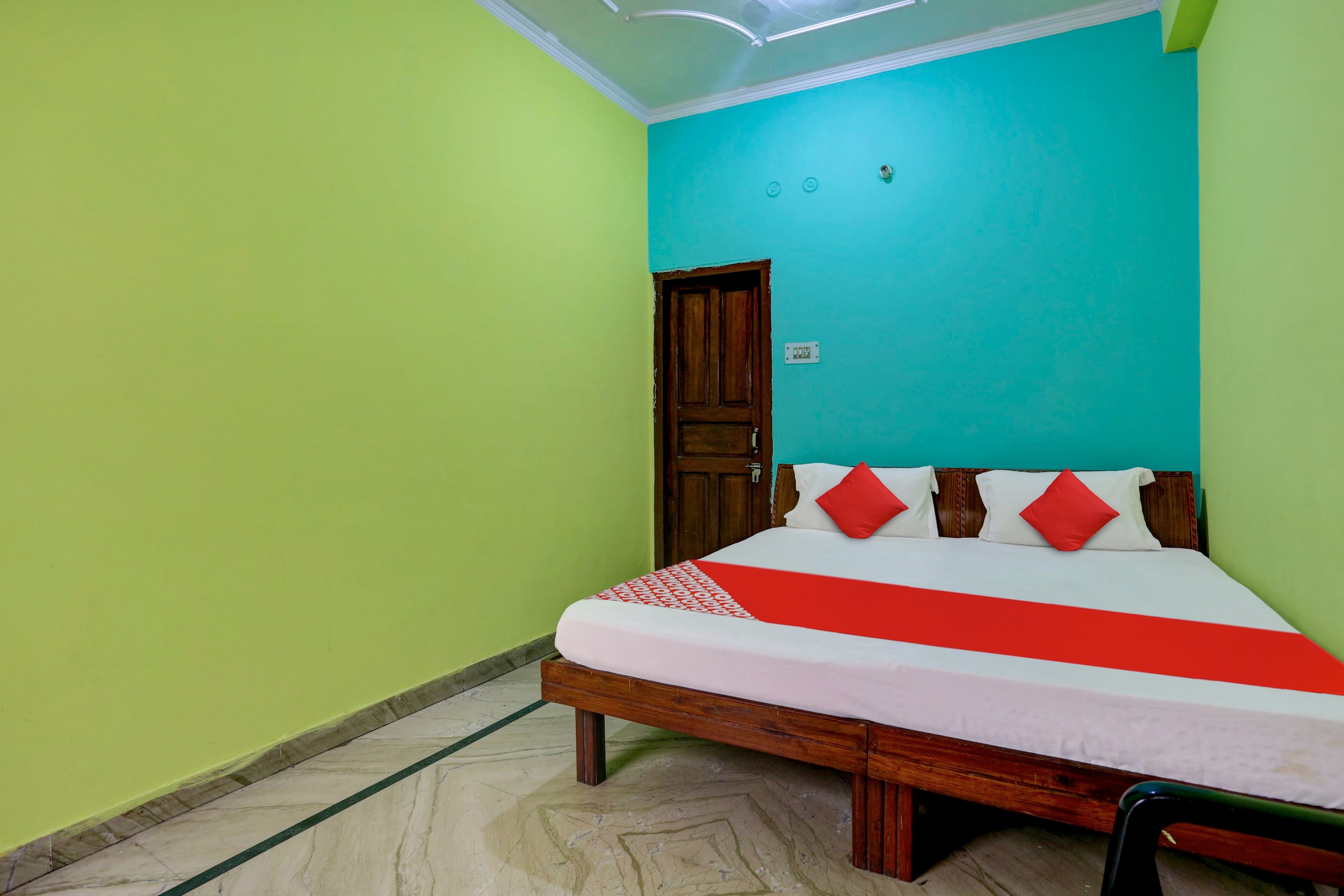 Hotel O Madhur Tourist Lodge - Tap to explore photos
