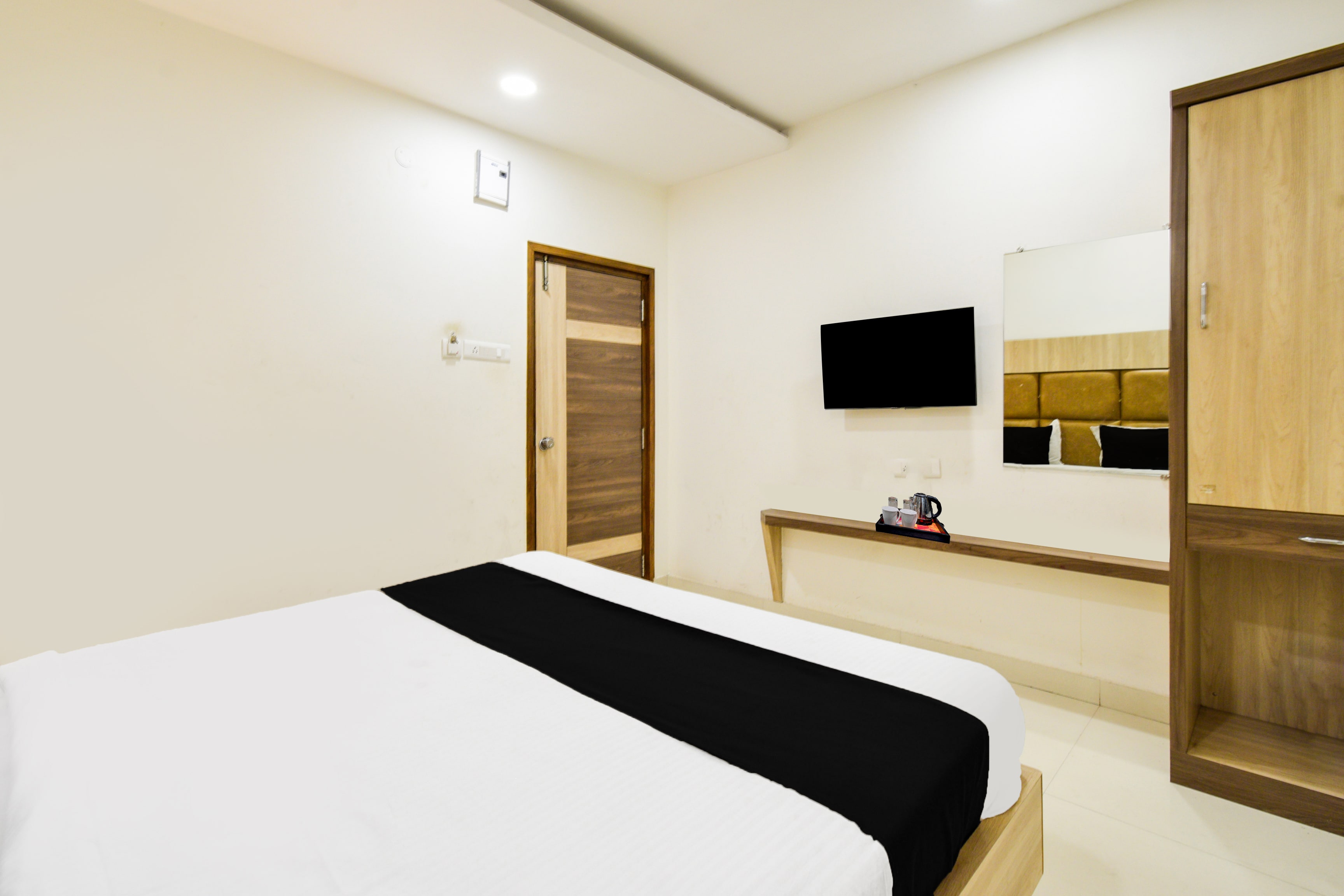 Super Townhouse Raniganj formerly Devi Residency - Tap to explore photos