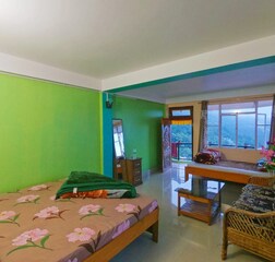 Cozy Rooms