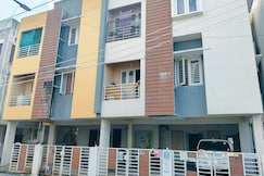 Studio Room Near DLF and Chennai Trade Centre, Chennai