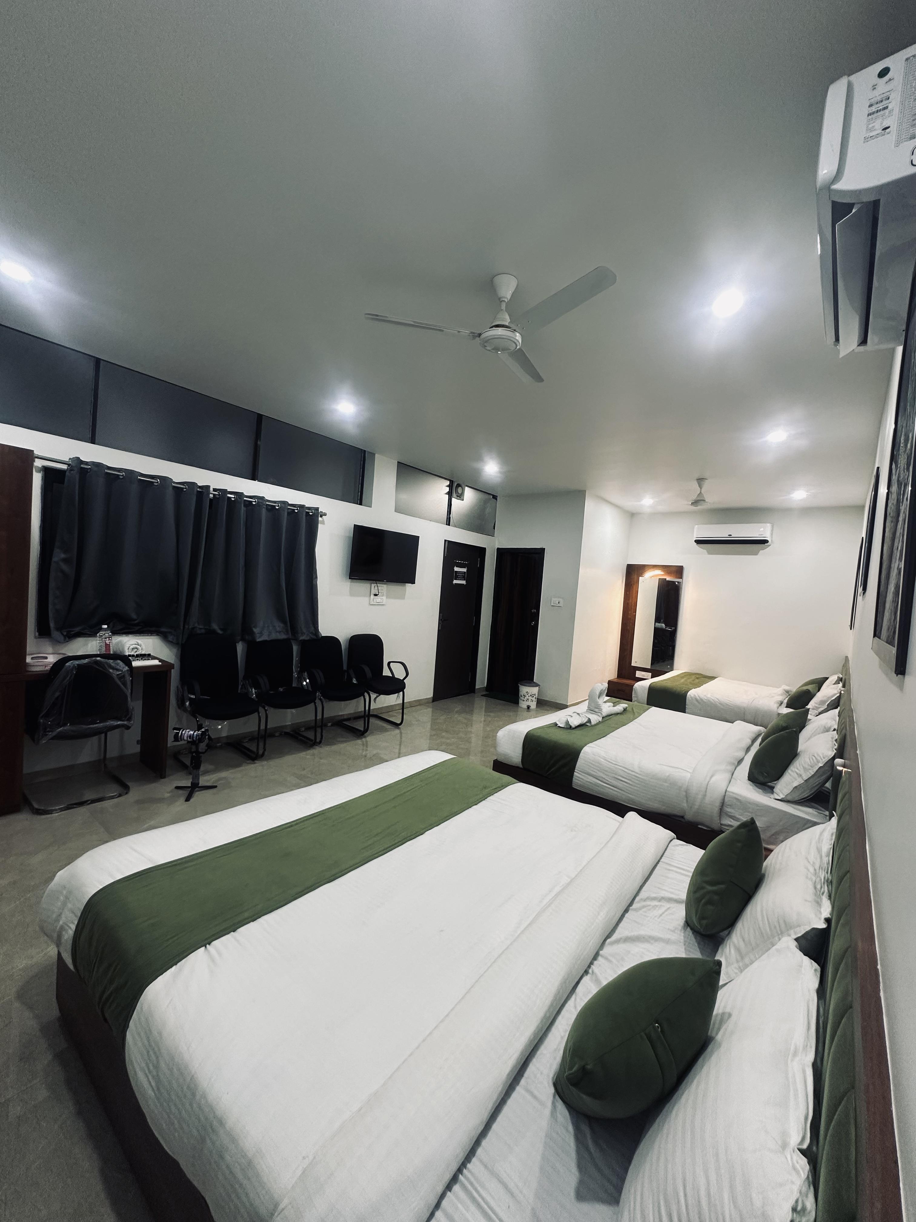 Hotel Jawai Inn - Tap to explore photos
