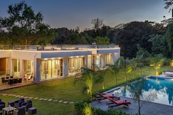 SaffronStays The Private League, Karjat