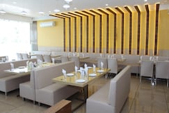 Hotel Highway, Himmatnagar