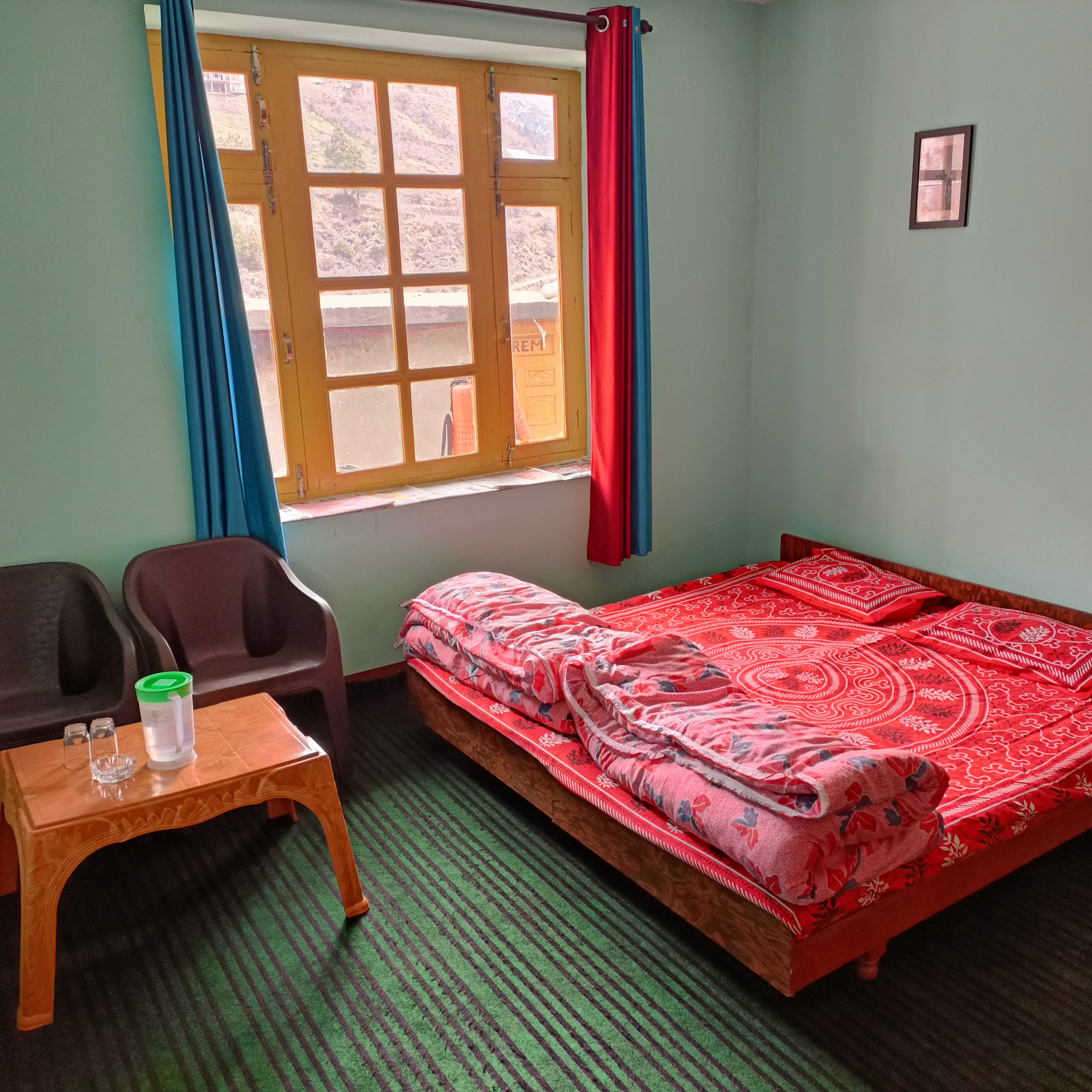 Sonam Homestay - Tap to explore photos