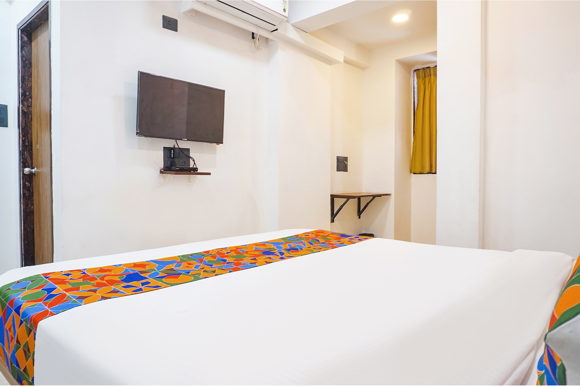 FabHotel Atithi Regency - Nr. Jupiter Hospital - Tap to explore photos