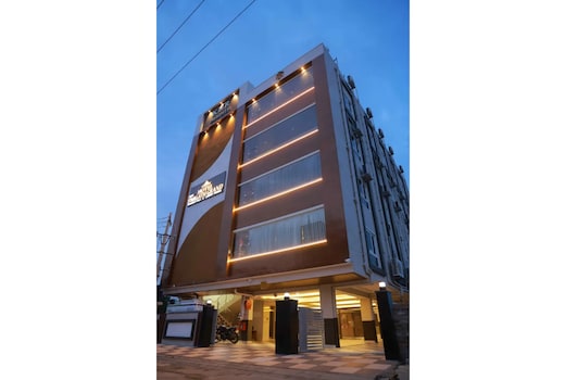 FabHotel Swagath Grand