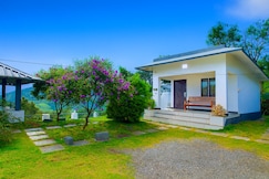 Vythiri Silver Mist Hill Top Private Villa by VOYE HOMES, Wayanad