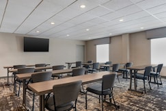 Hampton Inn & Suites by Hilton West Bend, Ozaukee