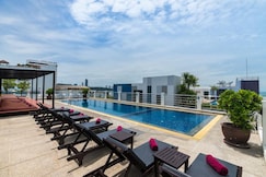 Sea Me Spring Hotel , Pattaya