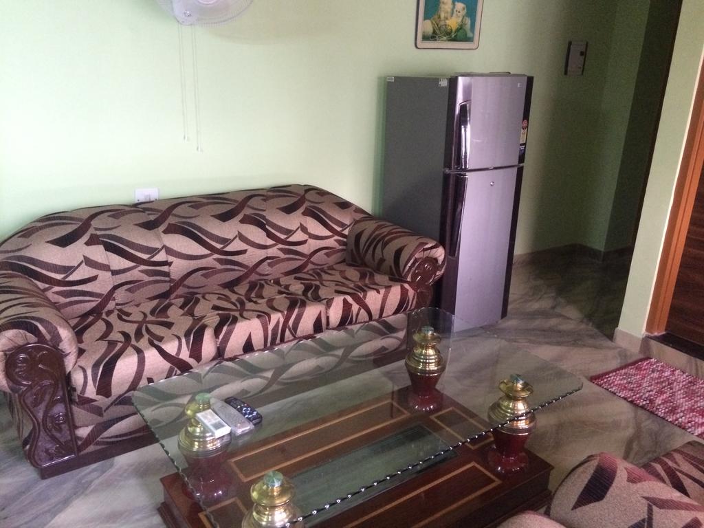 Jaipur Central: Wanderer's Room - Tap to explore photos