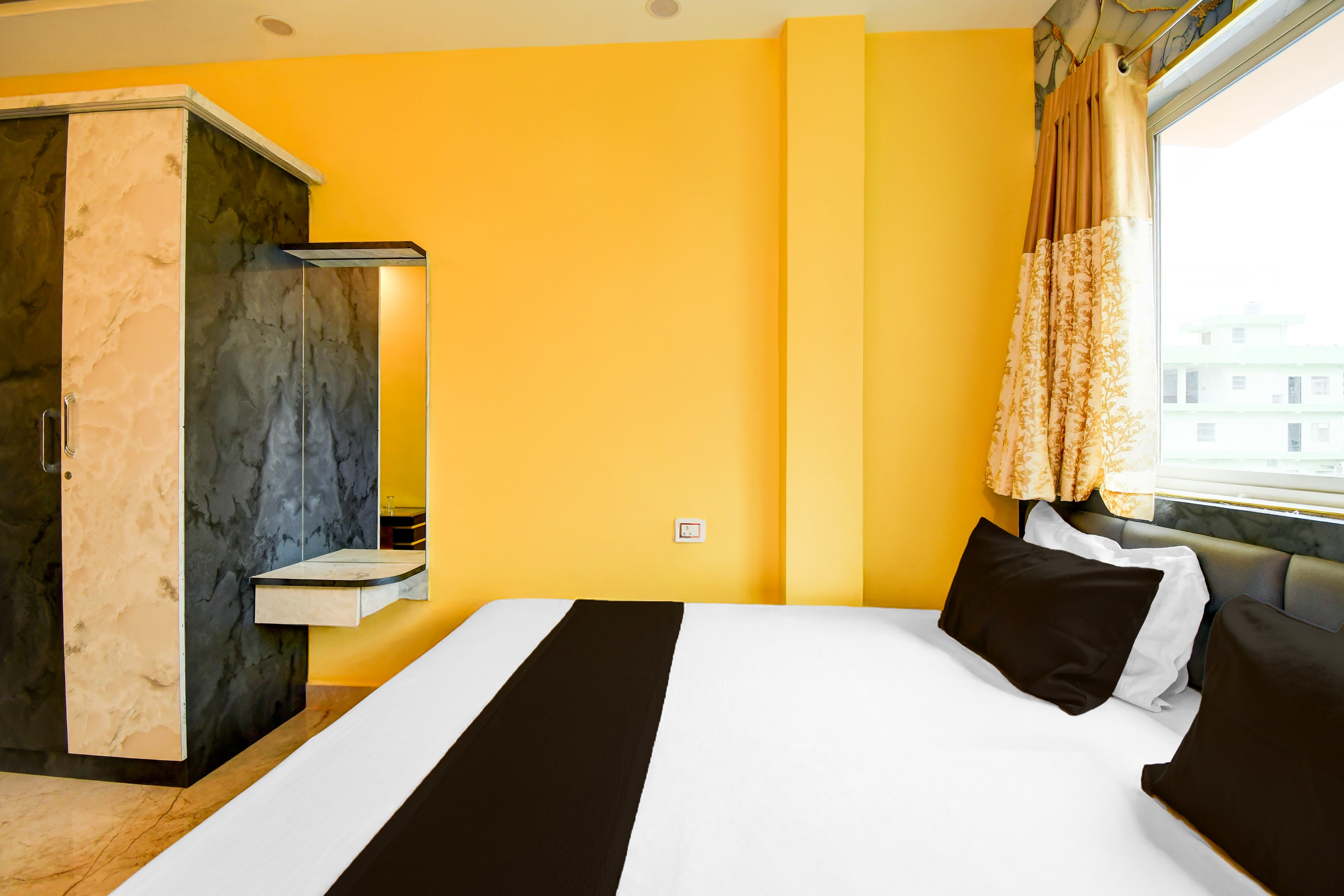 Hotel O BIHARI IN HOTEL - Tap to explore photos