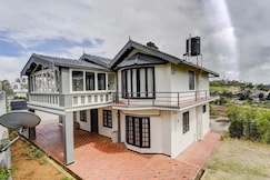 Alaya Stays Cleft | 3-BHK With Garden, Picturesque Verandah, Ooty