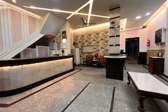 HOTEL TAJ DELUXE, Agra