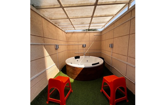 Rockford 4BHK Villa with Pvt Pool By Stellar Stays