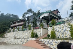 The Pine Tree | Nearby Tadkeshwar Temple, Lansdowne