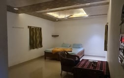 Deluxe Non AC