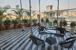 Cozy Hideaway with Terrace garden Fast Wi Fi, Jaipur