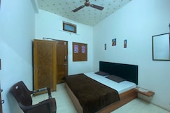 Ram kuti guest house, Ujjain