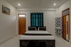 Super OYO 823703 Hotel Aanandwan Palace, Varanasi