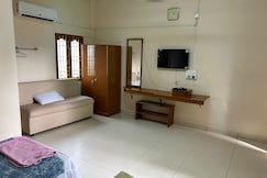 Karthikraja restaurant, Pondicherry