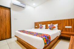 FabHotel Adiyogi Aura, Dhar
