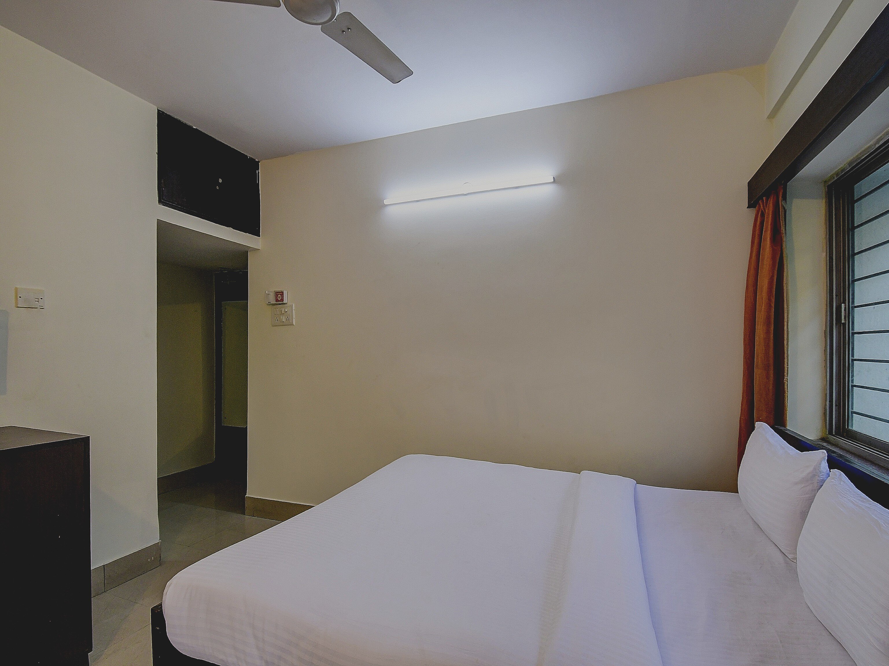 Hotel O Nayak Palace Inn Near Birla Mandir - Tap to explore photos