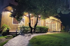 Nature Lovers Resort, Indore