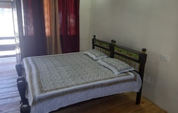 Vintage AC Rooms