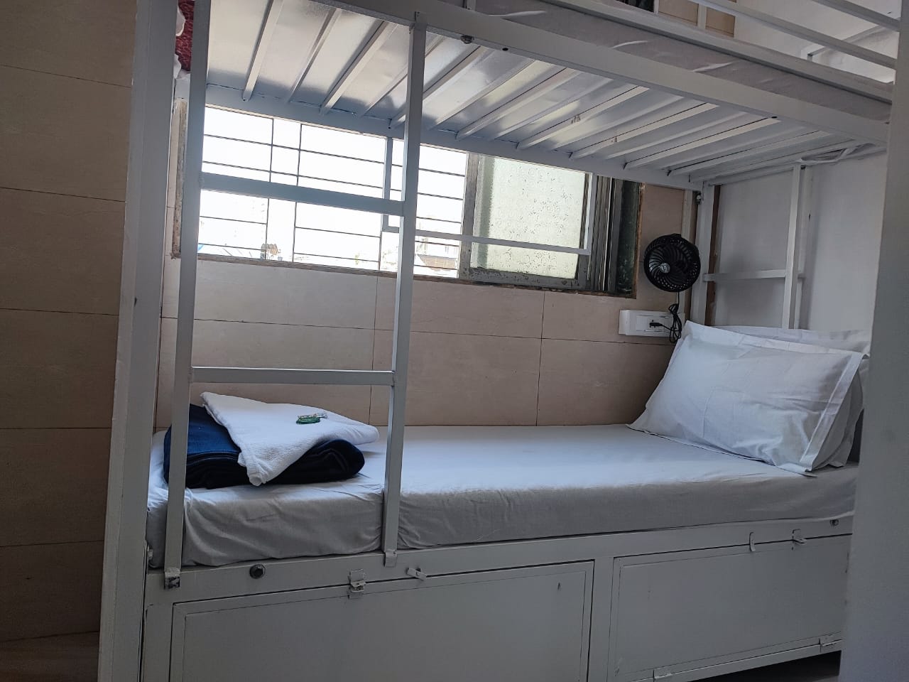 Hotel New Silver Elite - Tap to explore photos