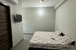 Private and Peaceful Studio in Sector 86 Gurgaon, Manesar