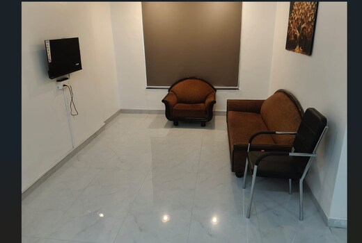 Family Comfort Apartment 2bhk By Royal Luxor
