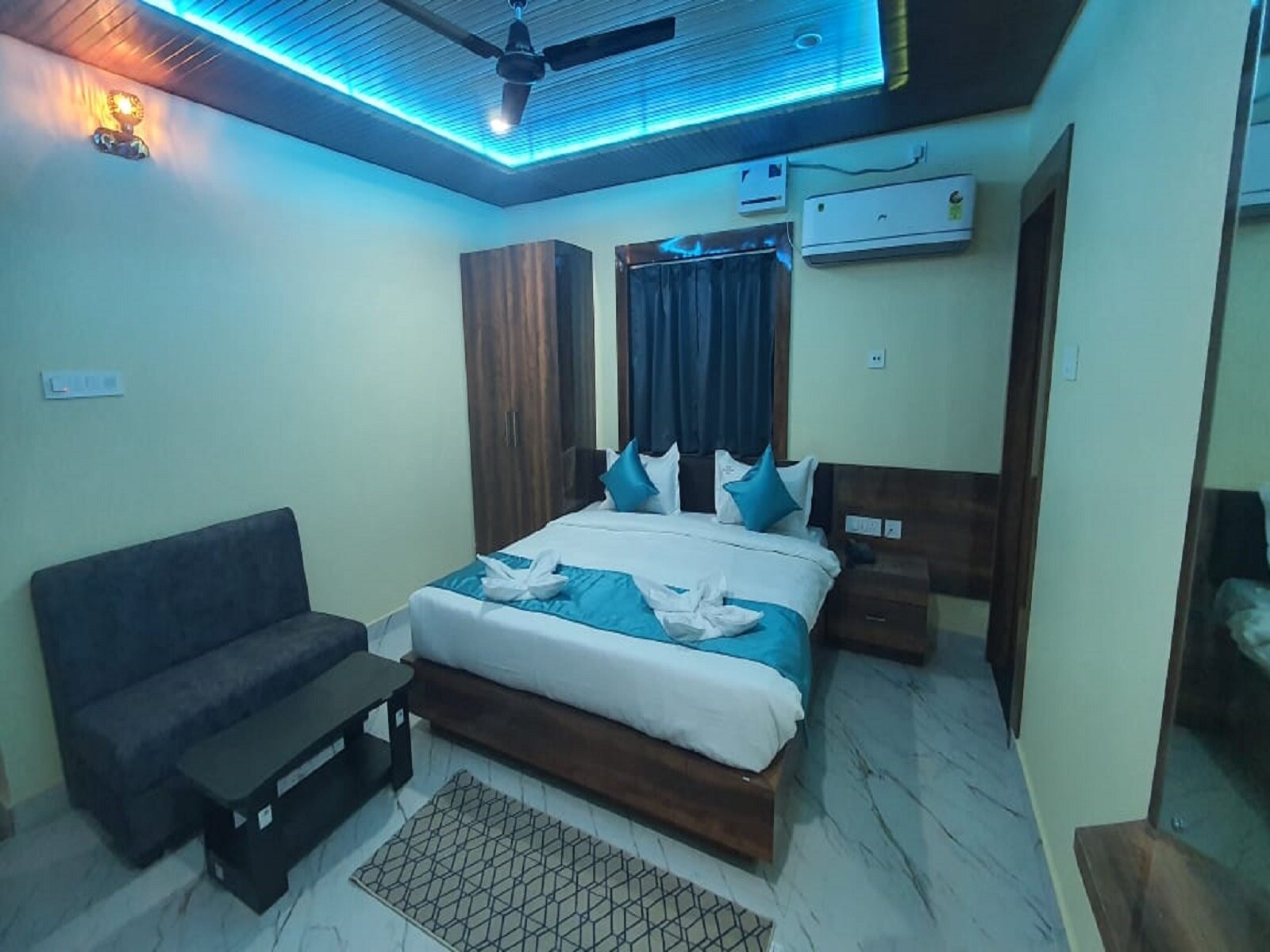 HOTEL SWARNALATA - Tap to explore photos
