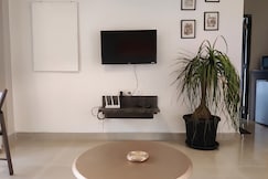 Carouser Anjuna, Goa