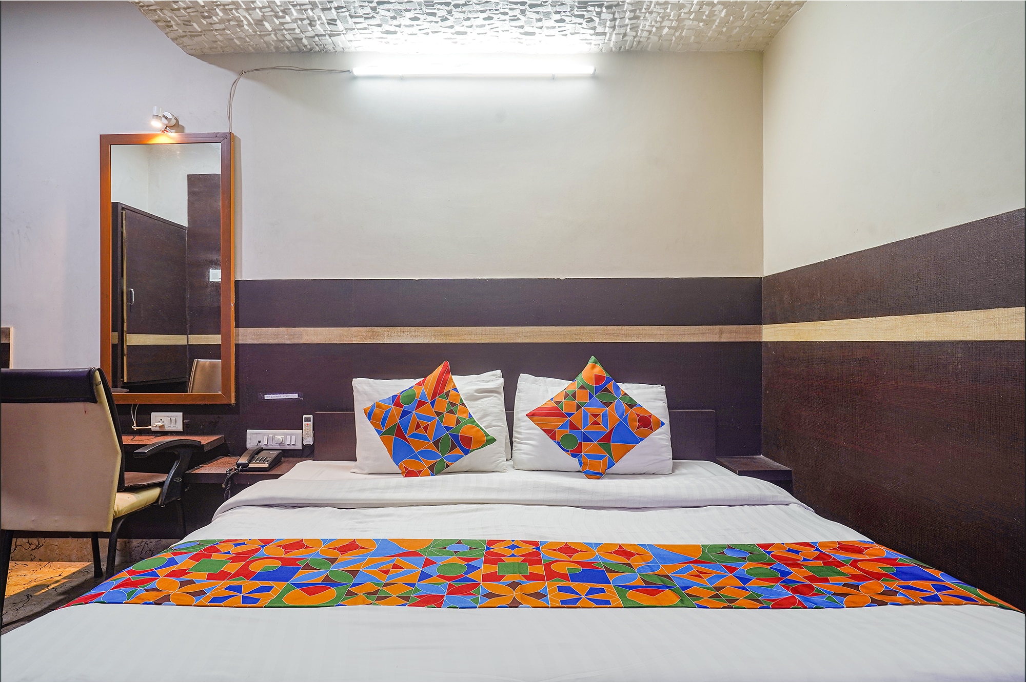 FabHotel Shravan - Nr. Eternity Mall 4