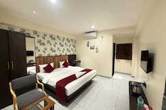 Hotel SK, Pune