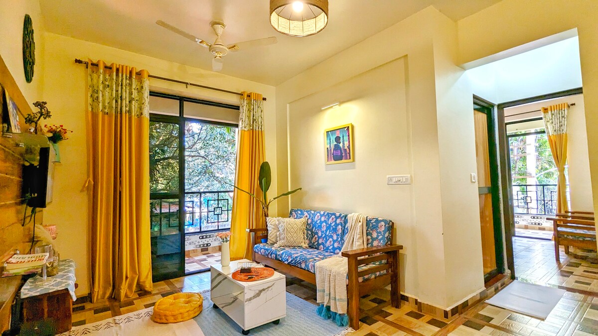 Taura 2BHK Nr Thalassa Anjuna Vagator Beach - Tap to explore photos