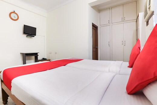 Oyo 1074 Valley View Apartments Hyderabad Hotel Price Address