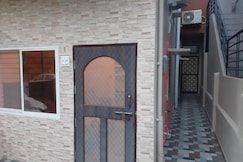 Raj Laxmi Comfort Stay, Ujjain