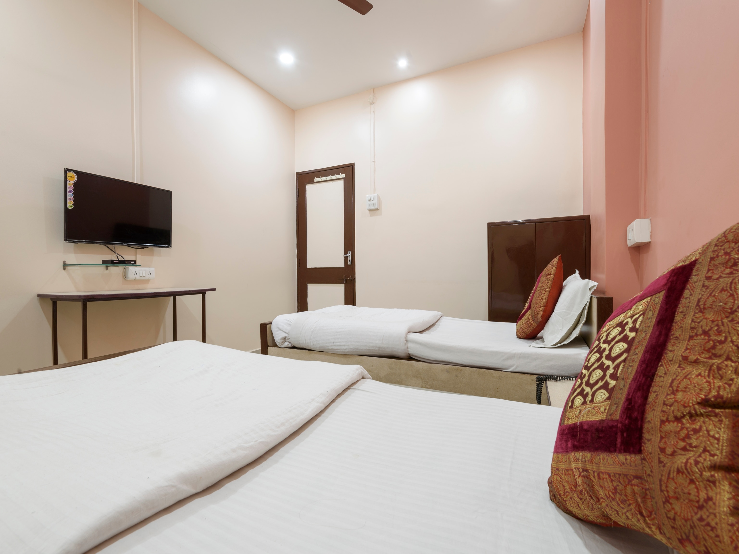 Executive AC Room 1