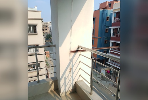 Entire 3bhk Apartment in Newtown