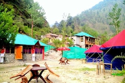 Tirthan Holidays Camp & Cottages, Banjar