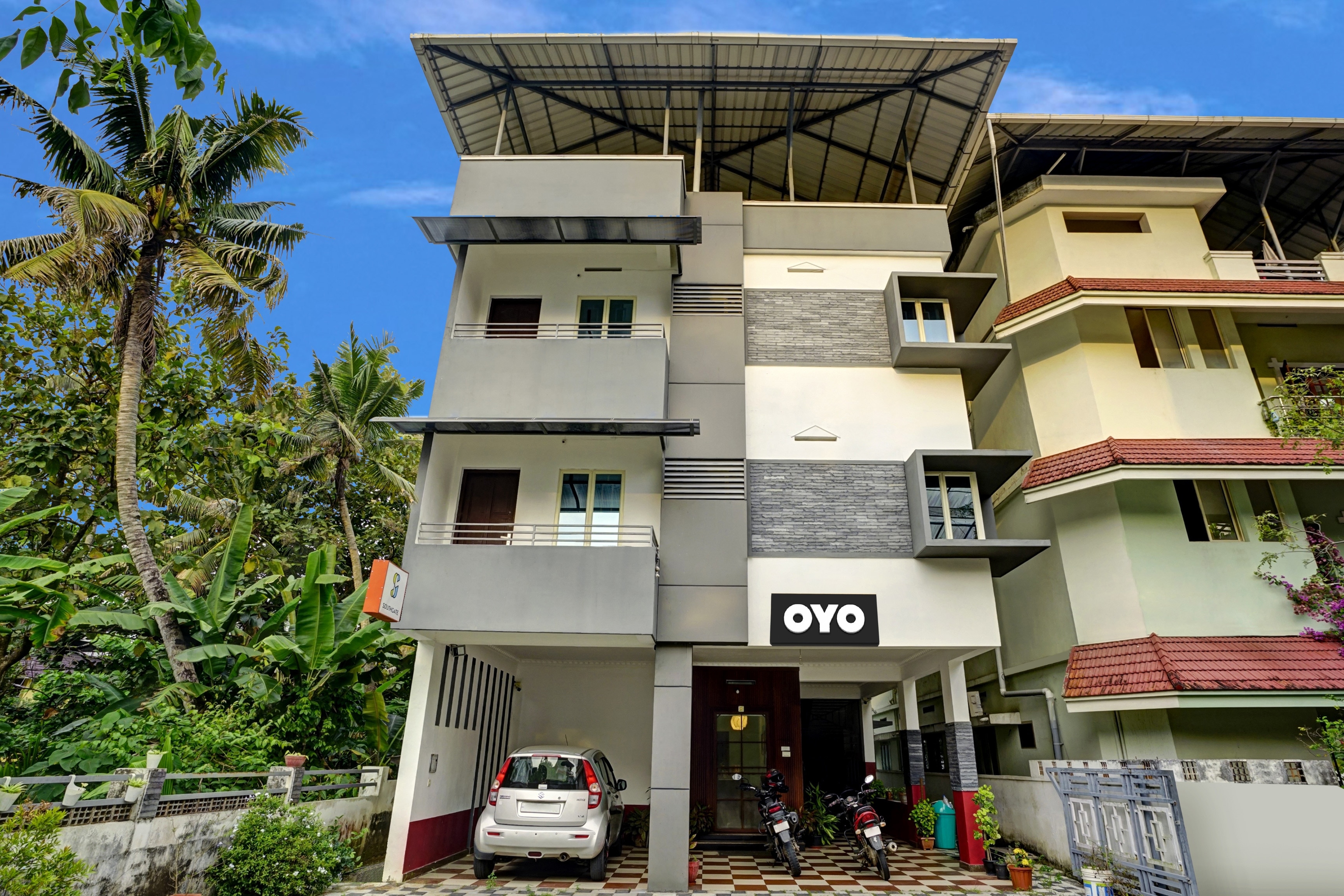 Hotel O Palarivattom Metro Station Formerly South Gate - Tap to explore photos