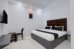HOTEL O T9T, Indore