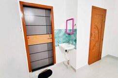 Golden Nest Homestay | Private 2BHK, Nalbari