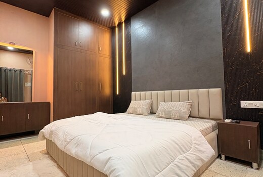 The Suite Elite Edge Suite