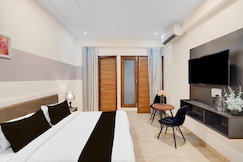 Hotel O Moksh, Noida