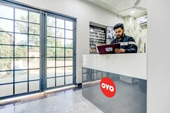 Hotel O Jo Jo, Barnala